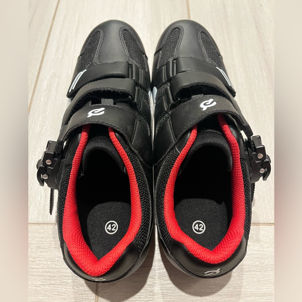 Peloton cycle shoes, size 42